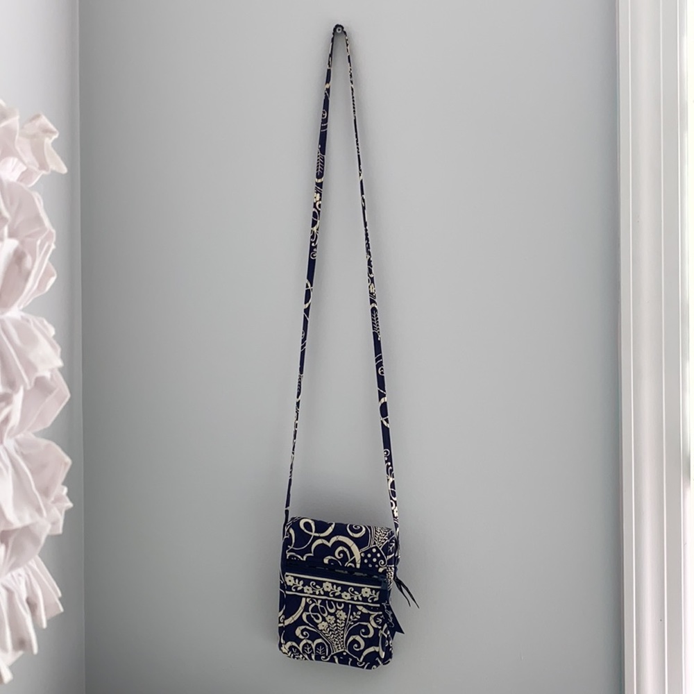 Vera Bradley Crossbody Bag - Picture 6 of 6